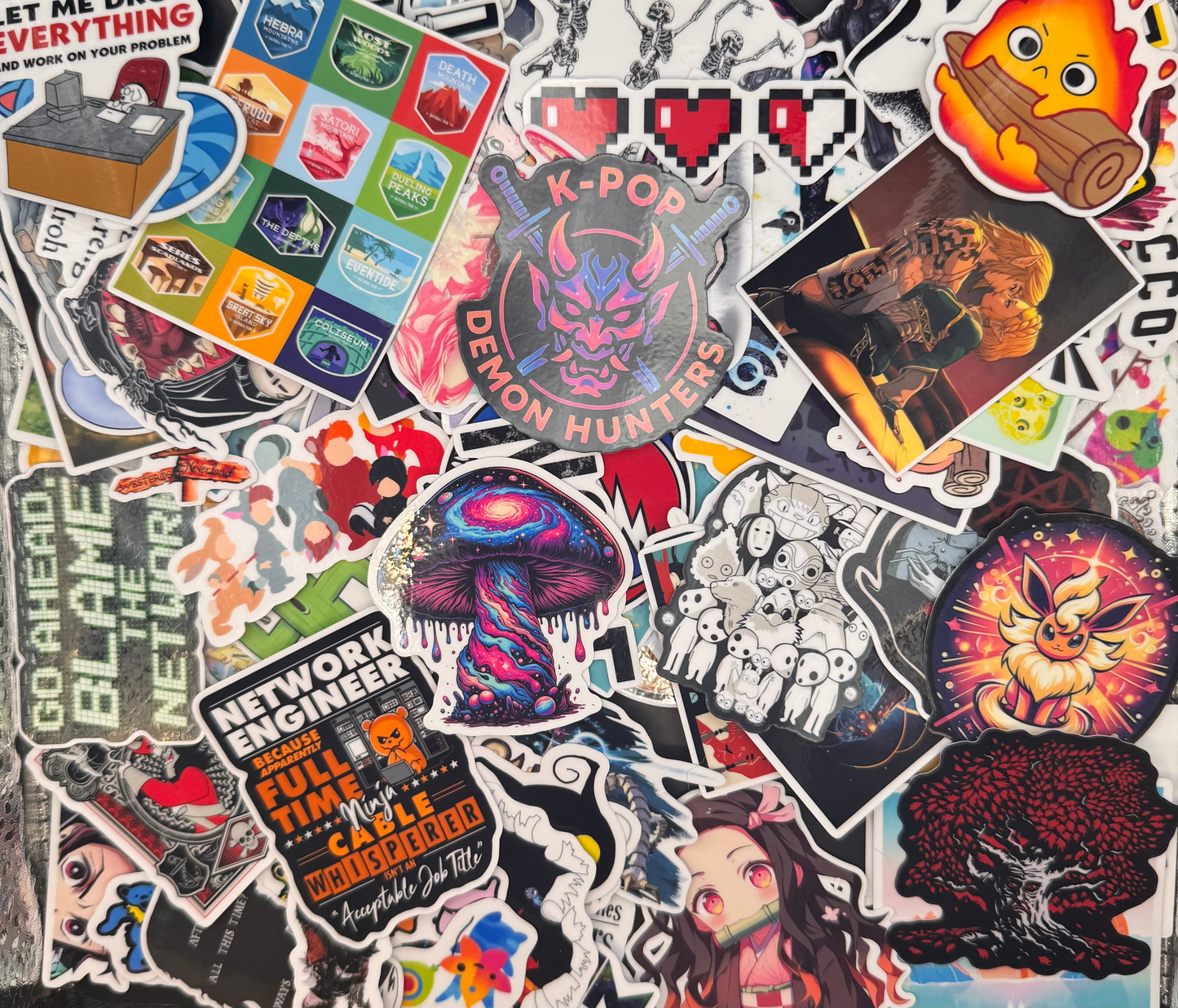 Unhinged Chaos Mystery Magnet Pack